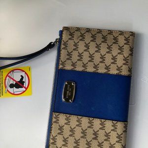 Michael Kors wristlet